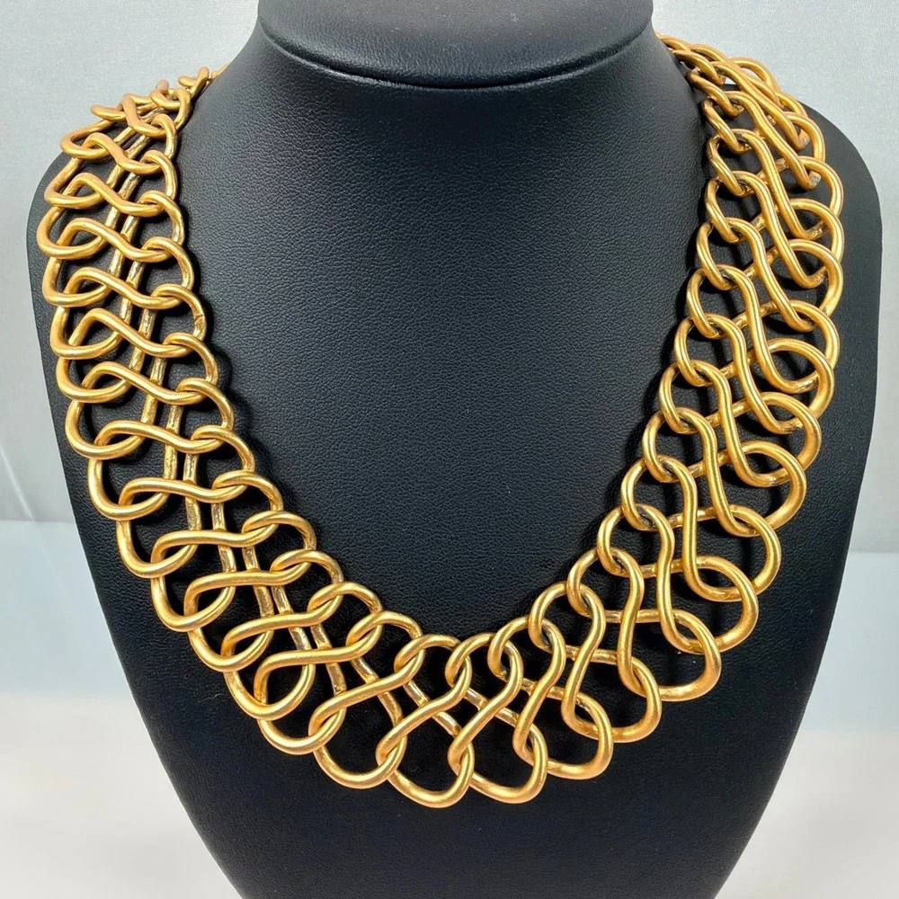 Vintage Anne Klein Necklace Chunky Gold Tone Bib Interlocking Figure 8 Links 17